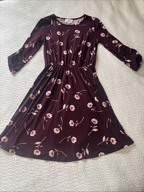 French Grey Maroon Floral Scoop-Neck Dress with Pink Blossoms